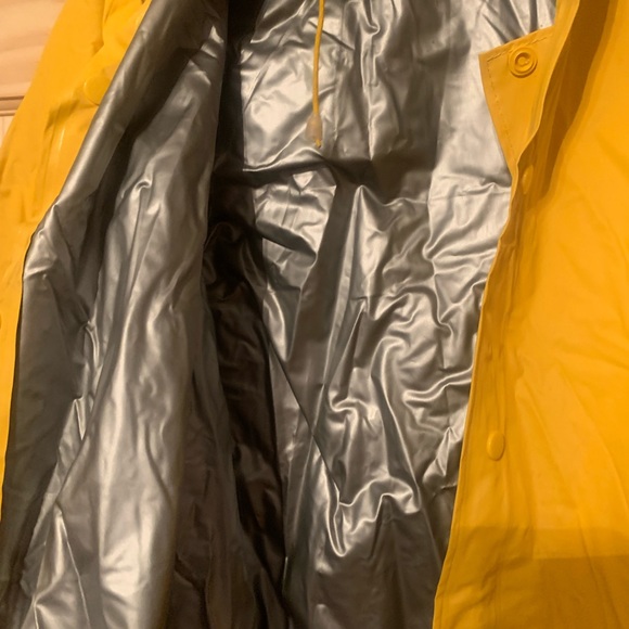 Men’s Raincoat Size Large - Picture 2 of 3